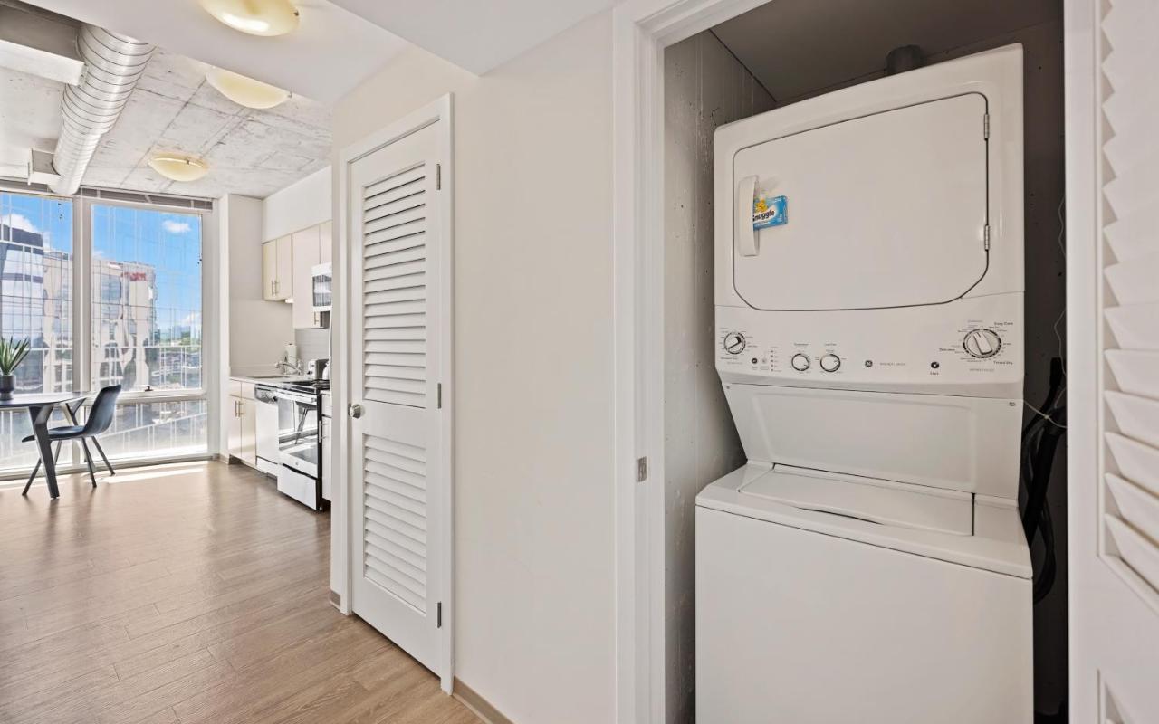Hotel Placemakr Premier Sobro